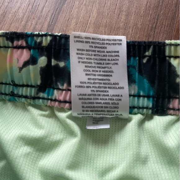 Boys Swim Trunks, Size S, Tie Dye Bathing Suit, Shorts, Art Class 6/7 - Picture 6 of 12